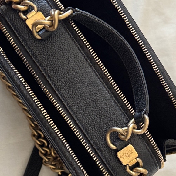 Chanel Black Quilted Crossbody with Gold Chain “AUTHENTIC” - Picture 9 of 11